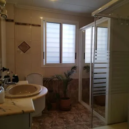 Spacious And Bright Family In Alicante. Сasa de vacaciones